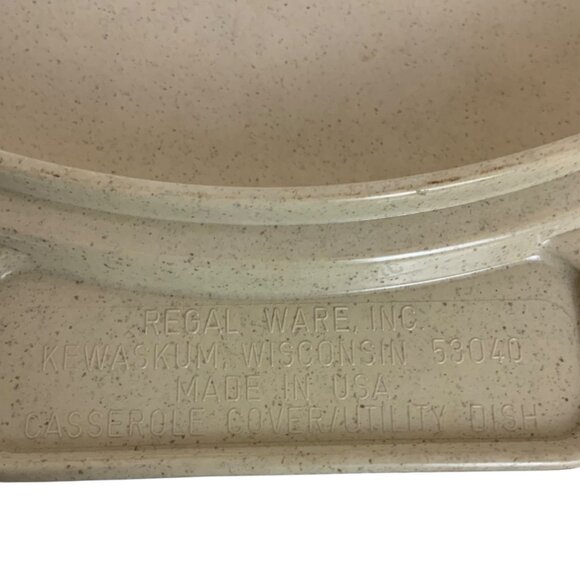 Vintage Regal Microwave Covered Casserole Dish 2L with Instruction Booklet - Picture 13 of 14